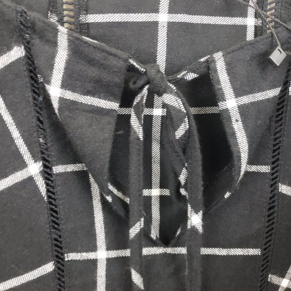 NWT Christy & Co Black/White Plaid Dolman Sleeve Pocketed Cutout Seam Midi Dress - Picture 5 of 16